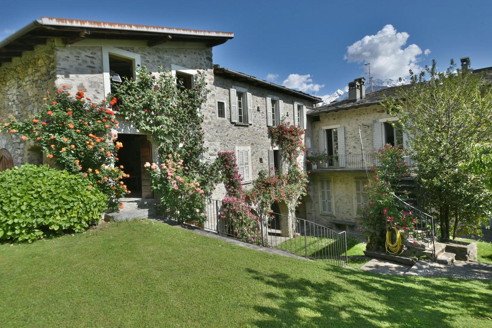 Piano Nobile Al Roseto Del Drago Villa San Bernardo  Luaran gambar